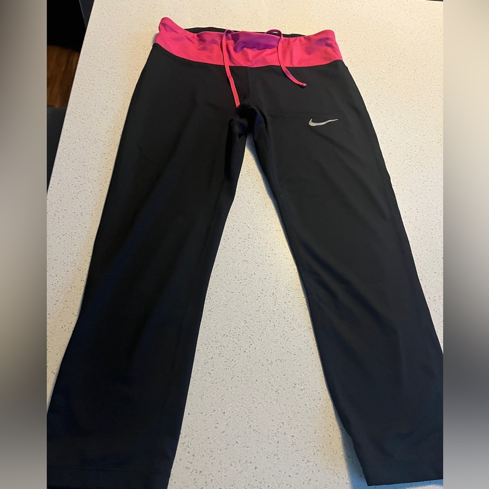 Nike Black and Pink Cropped Compression Leggings with Adjustable Waistband